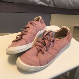 Roxy Slip-on Sneakers